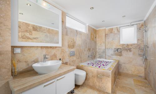 Villa Waratah — 47