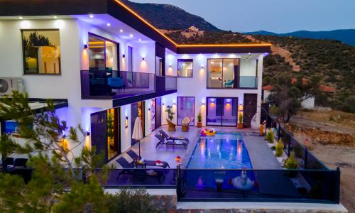 Villa Water Moon — 2