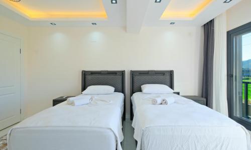 Villa White 1 — 24