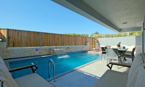 Villa White 1 — 7