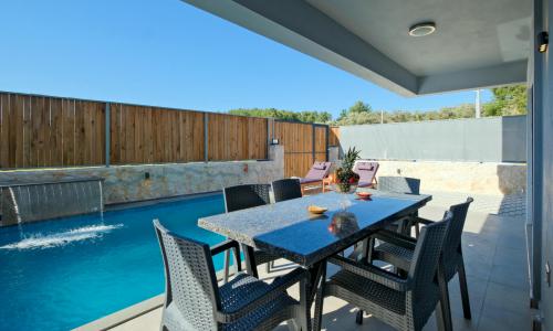 Villa White 1 — 5