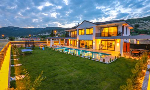 Villa White House Sarıbelen