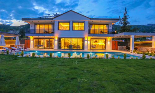 Villa White House Sarıbelen — 2