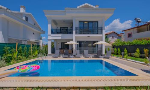 Villa White Palm 3 — 5