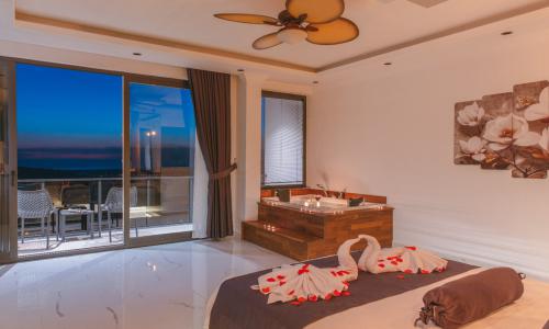 Villa Xanadu — 61