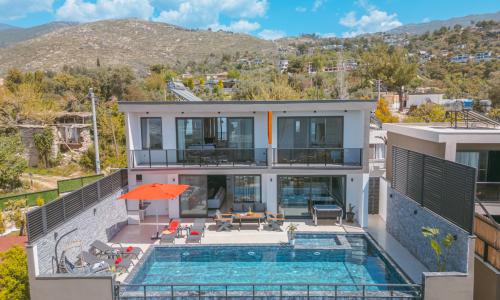 Villa Xanadu — 16