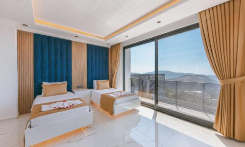 Villa Xanadu — 77