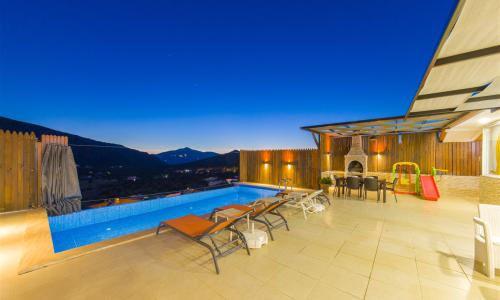 Villa Yaz 1 — 3