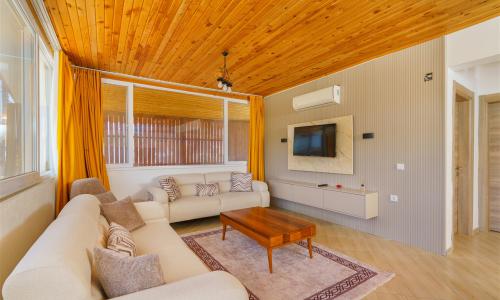 Villa Yaz 1 — 42