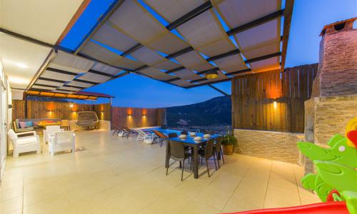 Villa Yaz 1 — 10