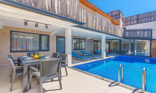Villa Yaz 3 — 11