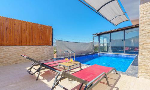 Villa Yaz 4 — 8