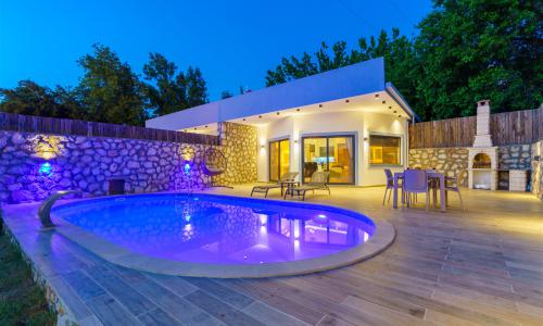 Villa Yek — 2