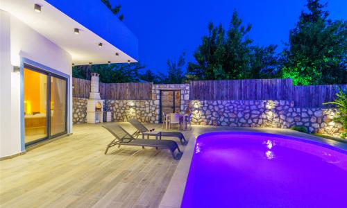 Villa Yek — 12