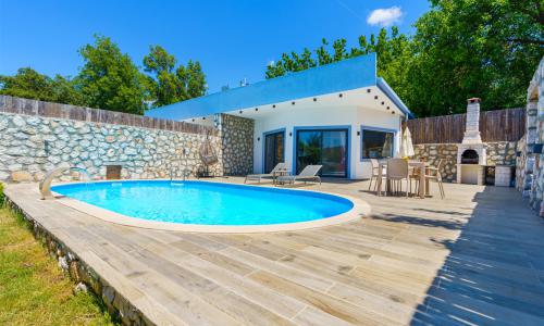 Villa Yek — 15