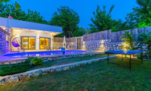 Villa Yek — 55