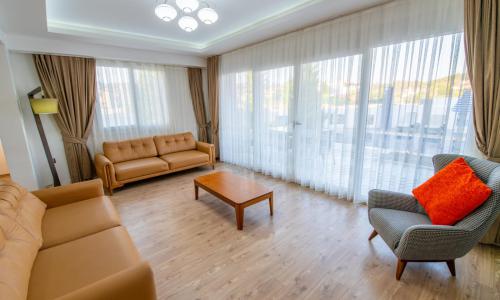 Villa Anka 14 — 67