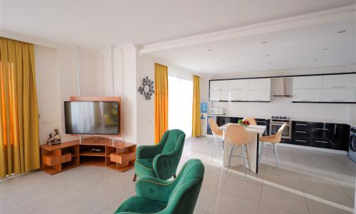 Villa Yusef — 42