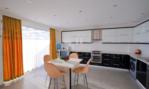 Villa Yusef — 35