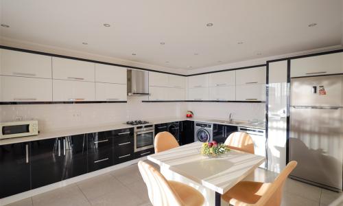 Villa Yusef — 37