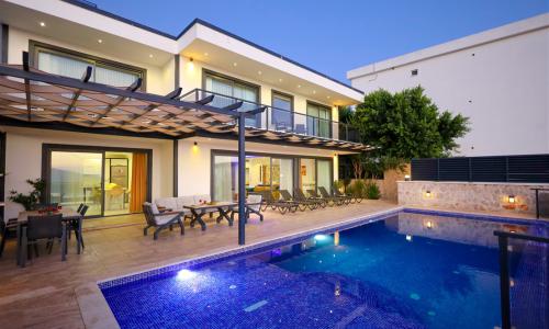Villa Yusef — 8