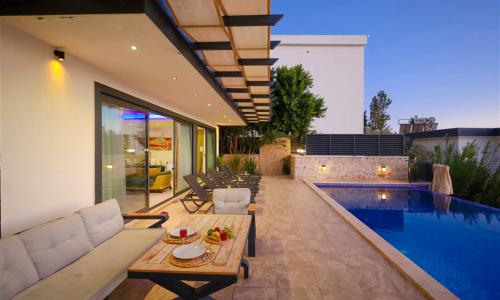Villa Yusef — 12