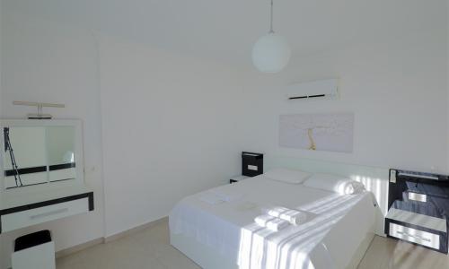 Villa Yusef — 60