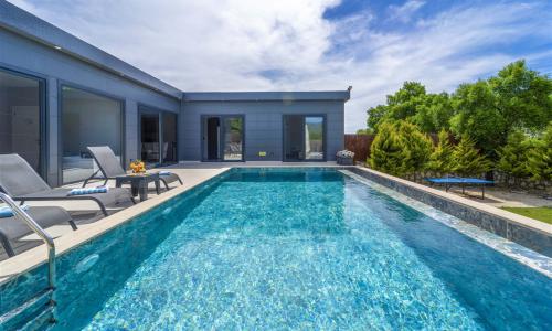 Villa Zemra — 18