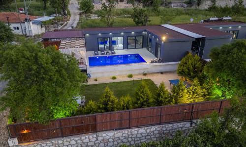 Villa Zemra — 14