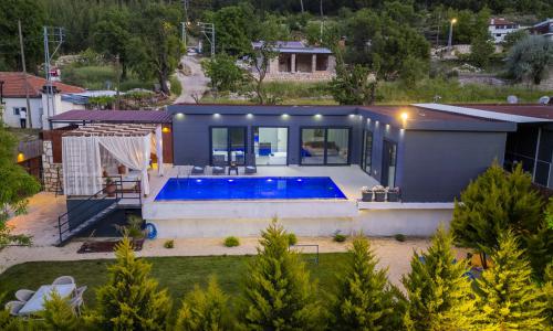 Villa Zemra — 25