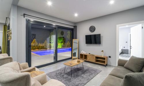 Villa Zemra — 55