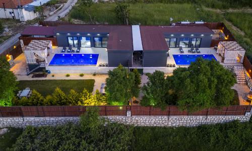 Villa Zemra — 61