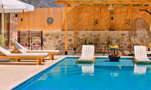 Villa Happiness — 26