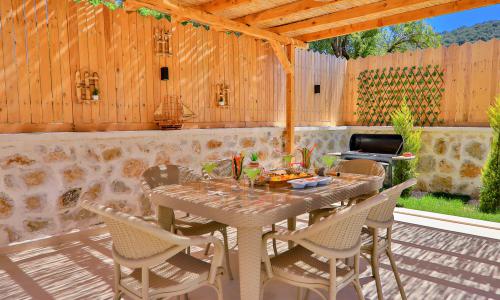 Villa Happiness — 53