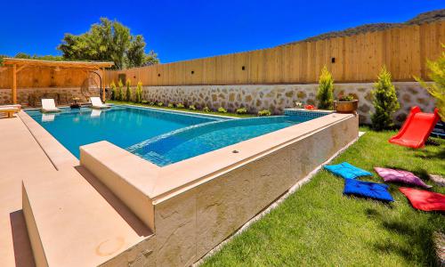 Villa Happiness — 5