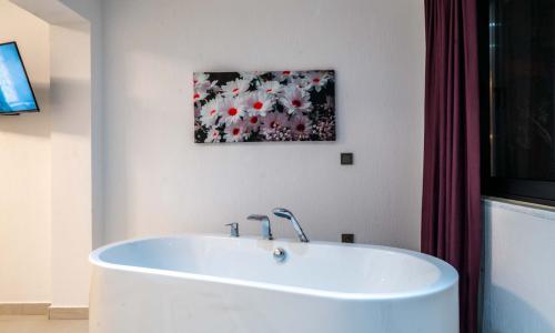 Villa Therapy Aqua — 48