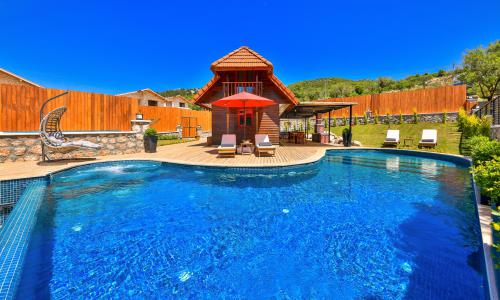 Villa Wooden House Sarıbelen — 3