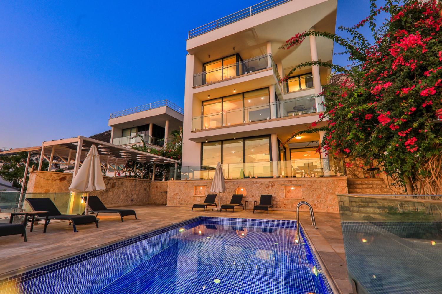 Kiralık Villa Swan