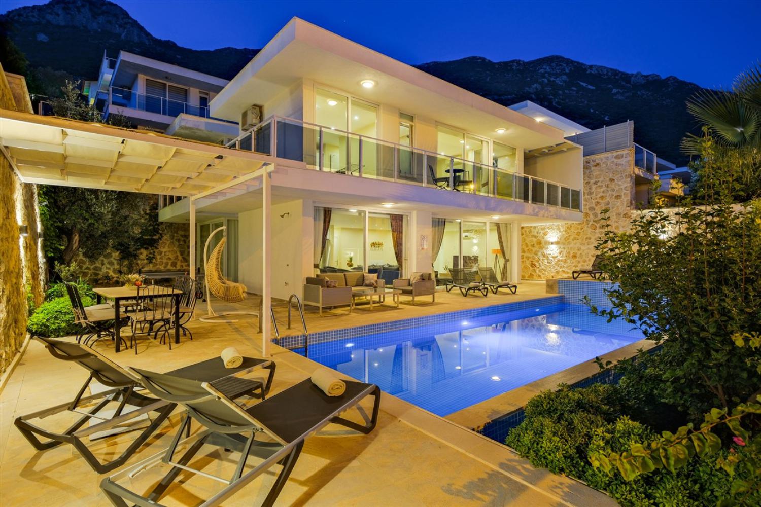 Villa Lumiere 1 - Kalkan'da Deniz Manzaralı Geniş Aile Villası 🌊