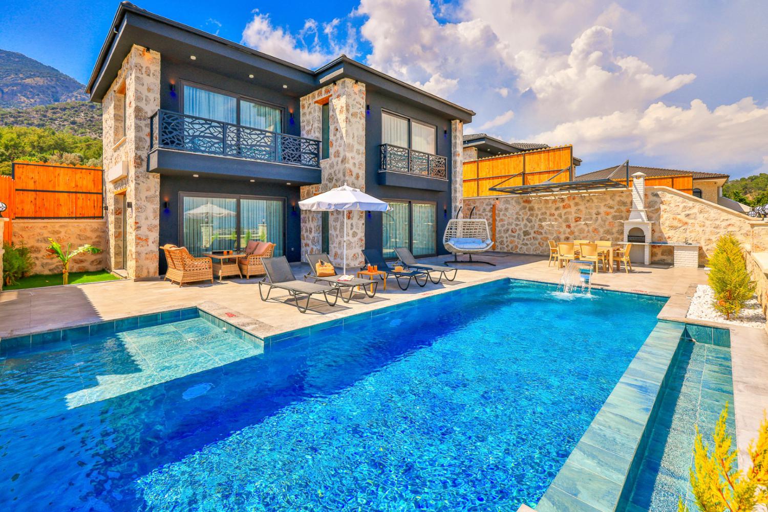 Villa Sandak 4, Kalkan'da (4) Kişilik Lüks Tasarımlı Kiralık Villa