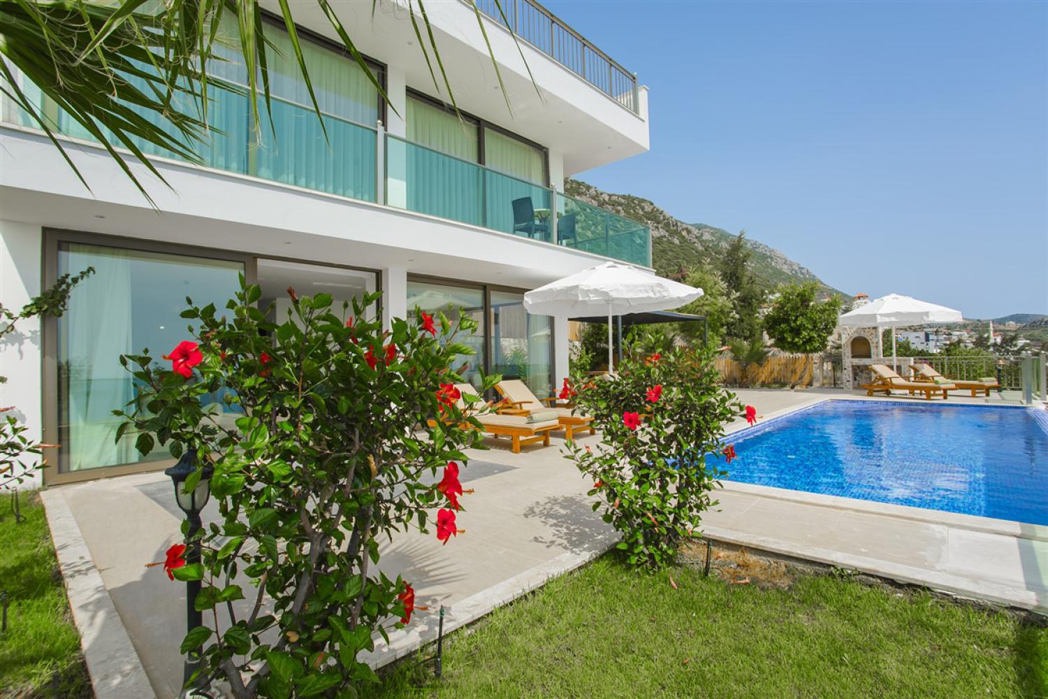 Villa Rozen Sunrise - Kördere'de Lüks Deniz Manzaralı Villa 🌅