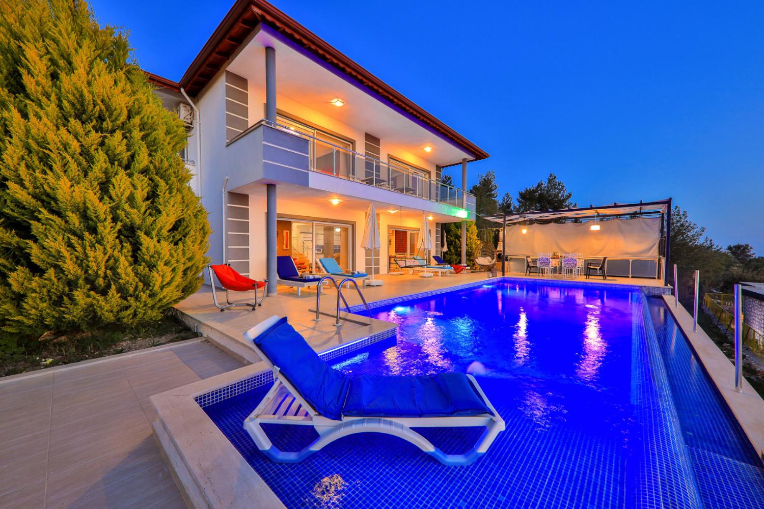 Villa Melisa, Kalkan'da (6) Kişilik Lüks Tasarımlı Muhafazakar Geniş Aile Villası