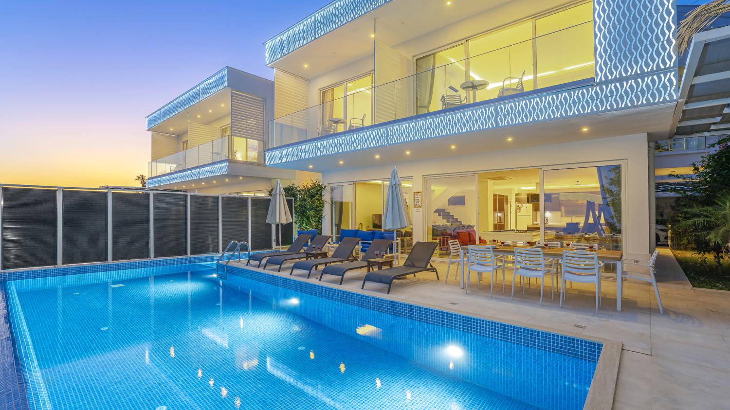 Villa Ruds Haus (7) Kişilik Deniz Manzaralı Geniş Aile ve Arkadaş Villası