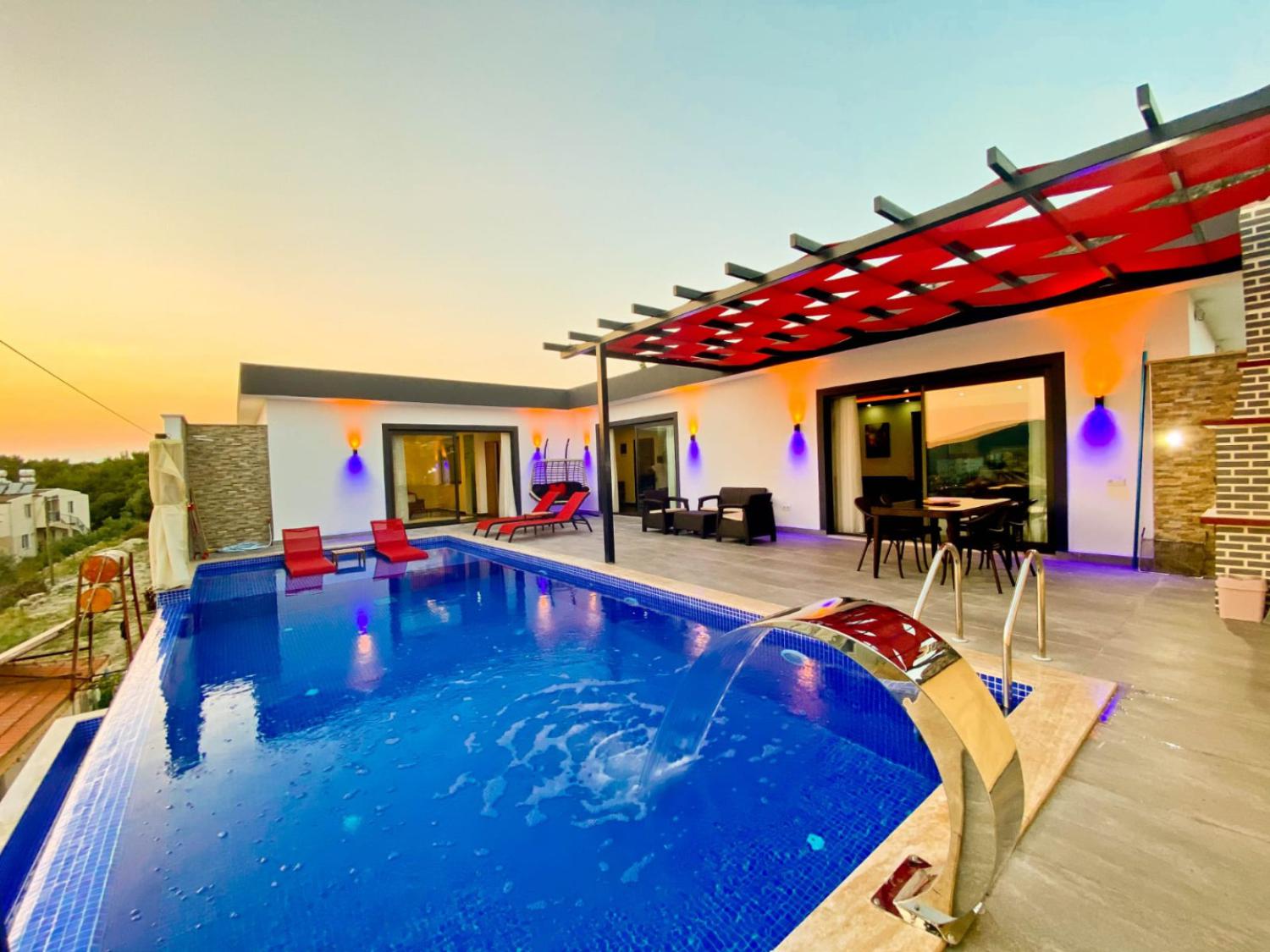 Villa Belinay (4) Kişilik Muhafazakar Kiralık Aile ve Balayı Villası