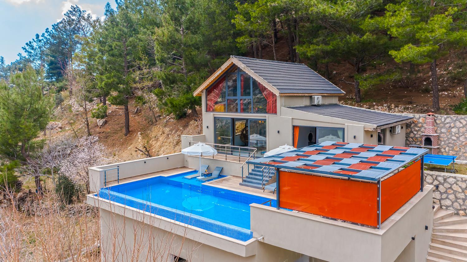 Villa Aras İslamlar; Kalkan İslamlar Bölgesinde (4) Kişilik Villa