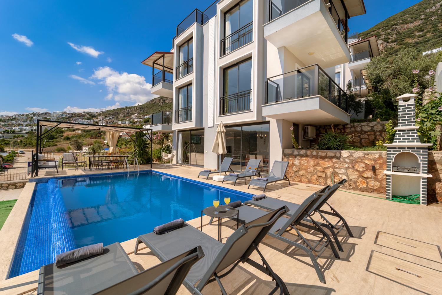 Villa Baynur View, Kalkan (10) Kişilik Deniz Manzaralı Kiralık Villa