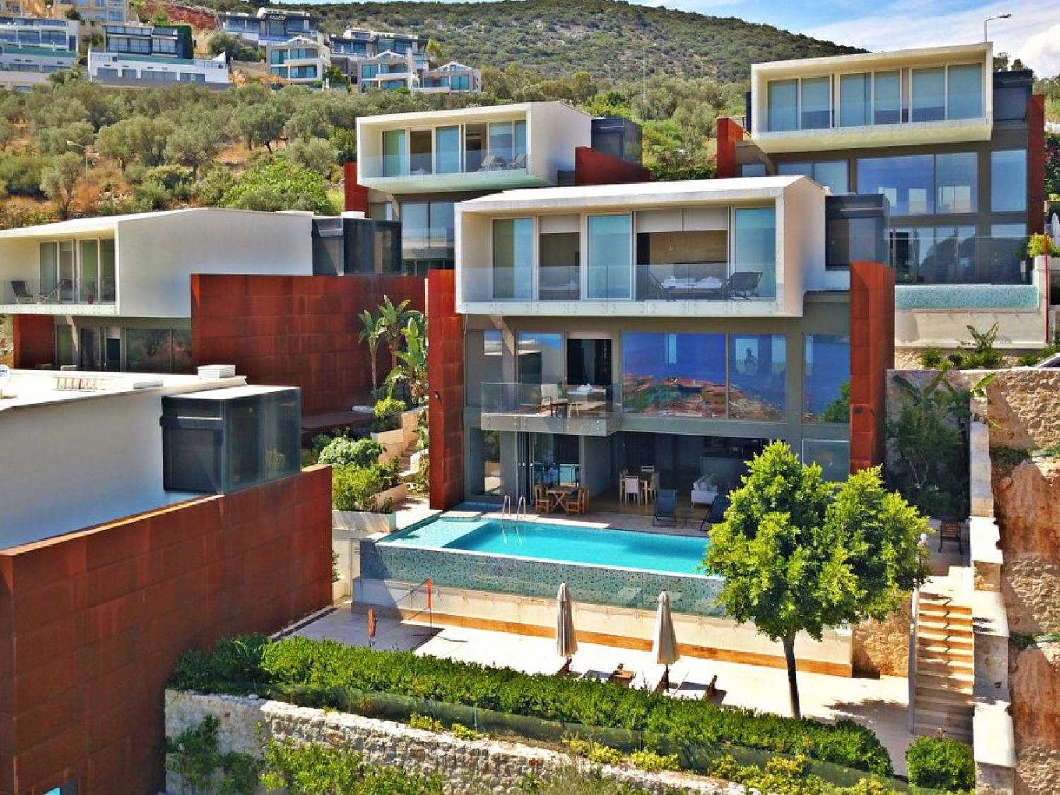 Villa Altes 4 (8) Kişilik Deniz Manzaralı Geniş Aile ve Arkadaş Villası