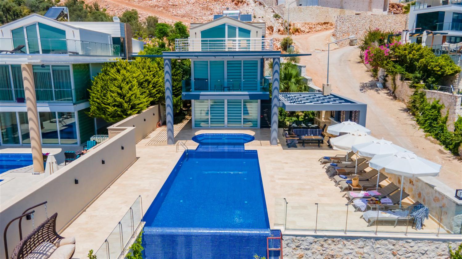 Kiralık Villa Hillside 1