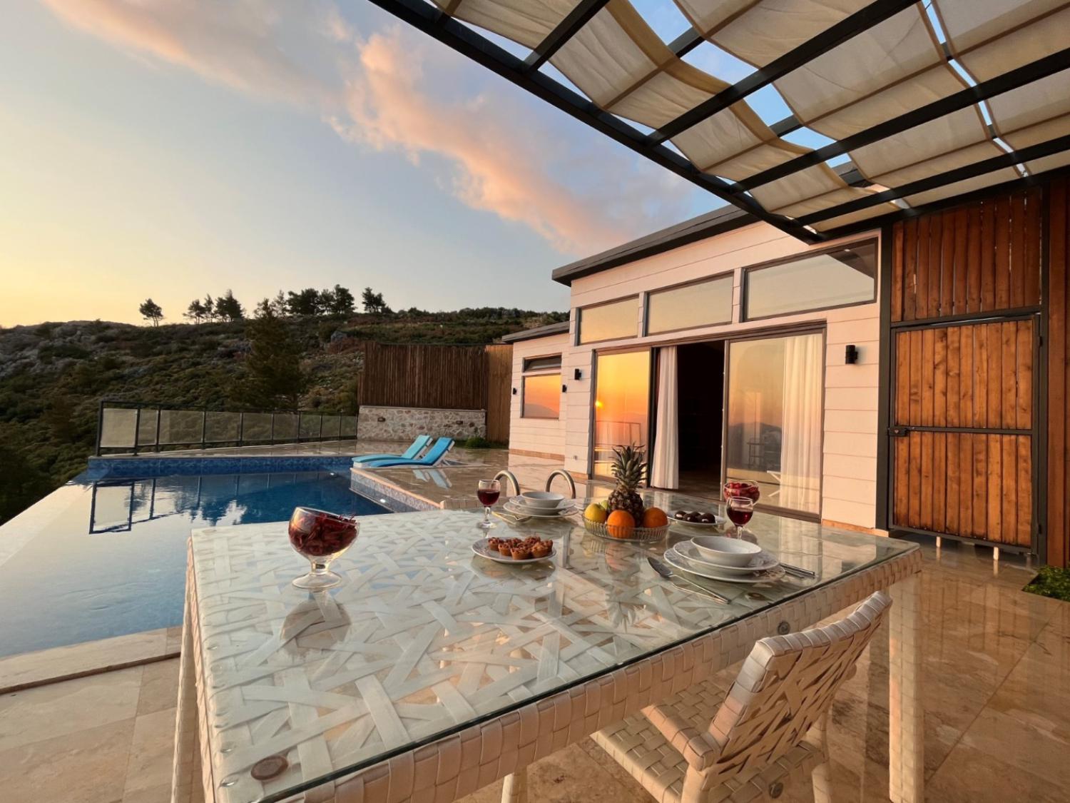 Villa Kovan, Kalkan'da (2) Kişilik Kiralık Balayı Villası