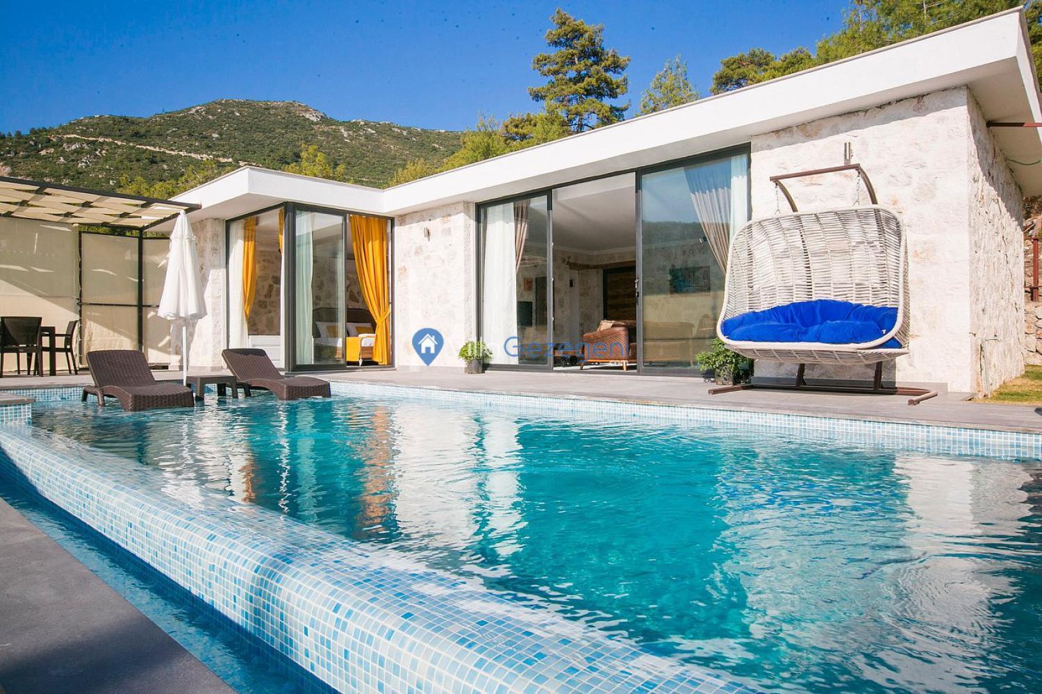 Villa Merlin 1 (2) Kişilik Havuzu Korunaklı Muhafazakar Balayı Villası